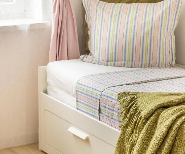 Cozzie By Rv דירה